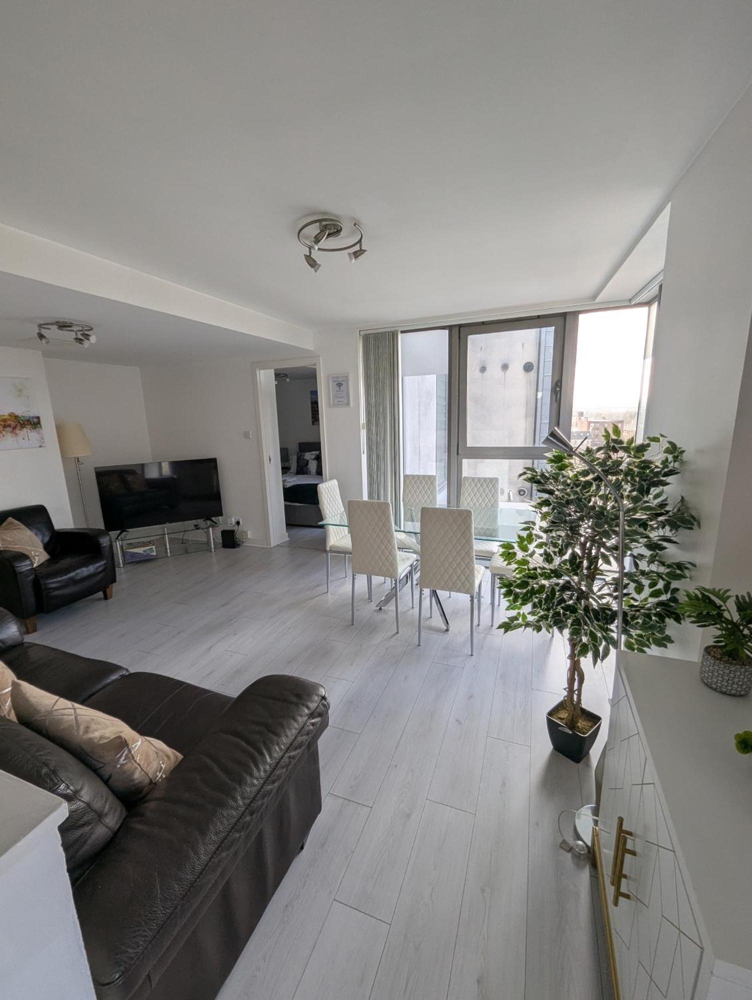Glasgow City Centre Waterfront Apartment Ngoại thất bức ảnh