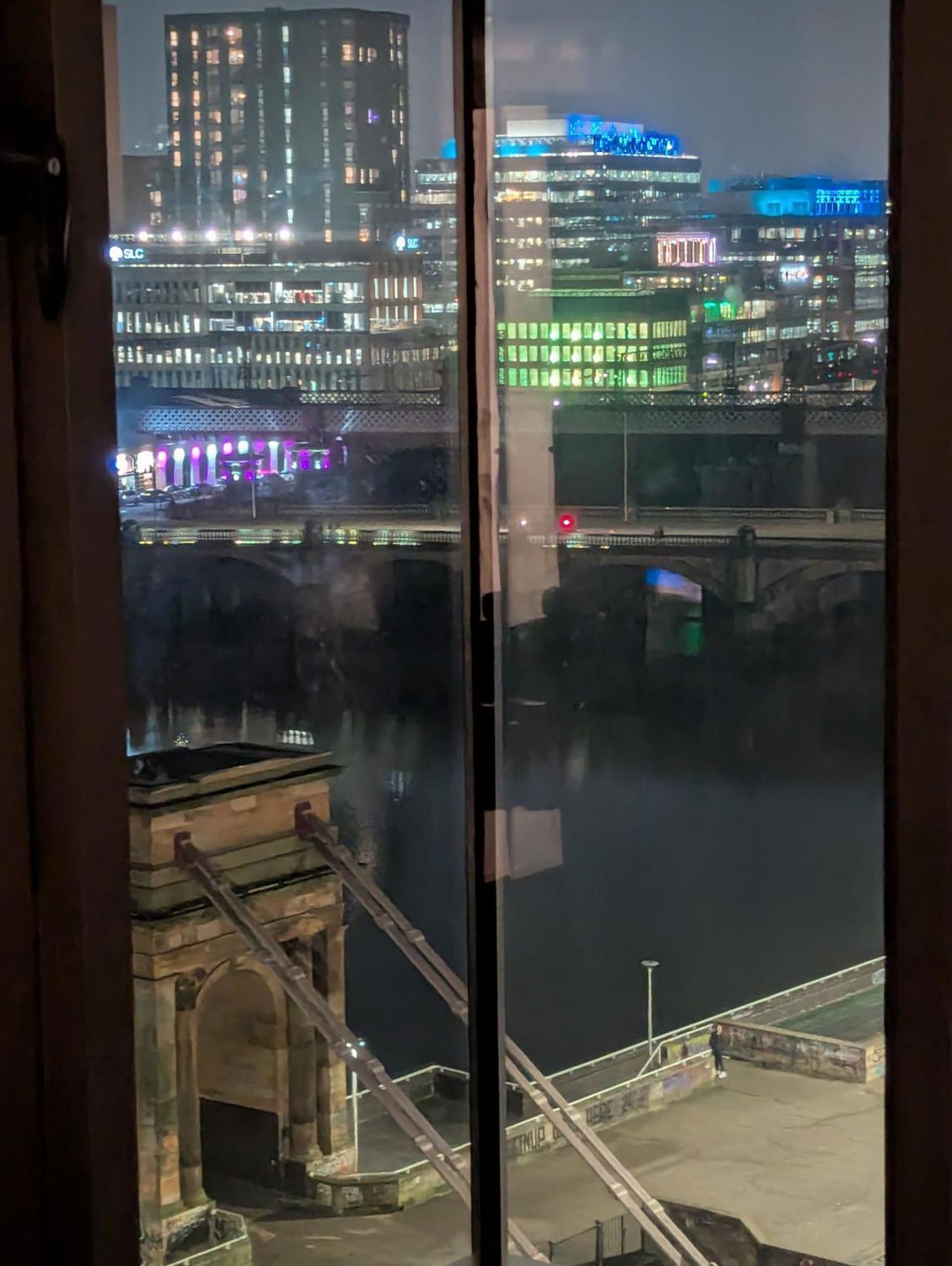 Glasgow City Centre Waterfront Apartment Ngoại thất bức ảnh